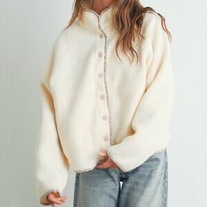 COMING SOON ON THE EDGE FLEECE JACKET